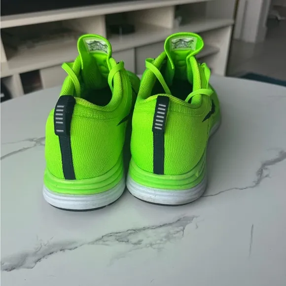 Nike Men’s 14 Flyknit Lunar1  Neon Green Sneakers NWOT
