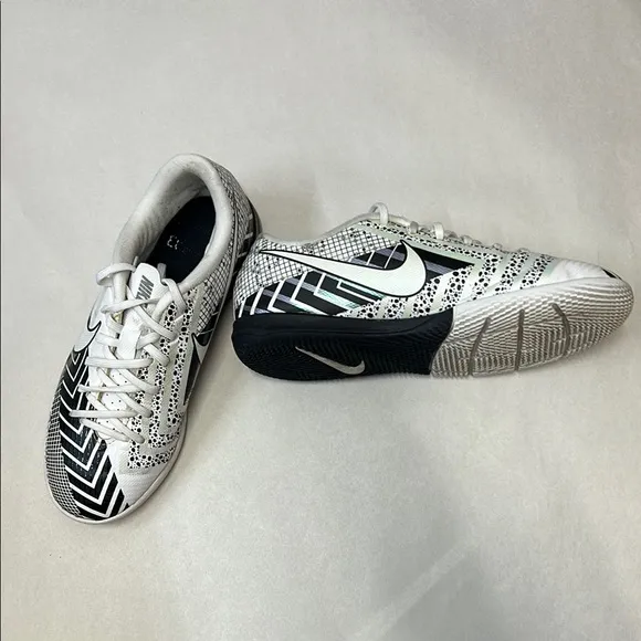Nike Mercurial Vapor 13 Academy MDS IC  Graphic Black and White Sneakers youth 3