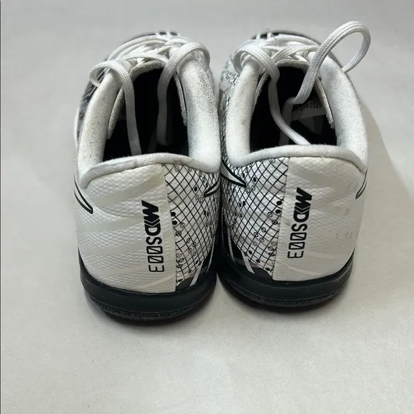 Nike Mercurial Vapor 13 Academy MDS IC  Graphic Black and White Sneakers youth 3
