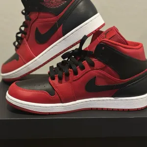 Nike Red and Black Sneakers Air Jordan 1 Mid