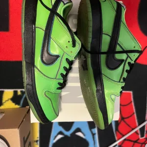 Nike SB powderpuff collection