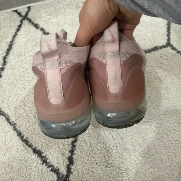 Nike Sneakers Vapormax Flyknit in Pink Oxford