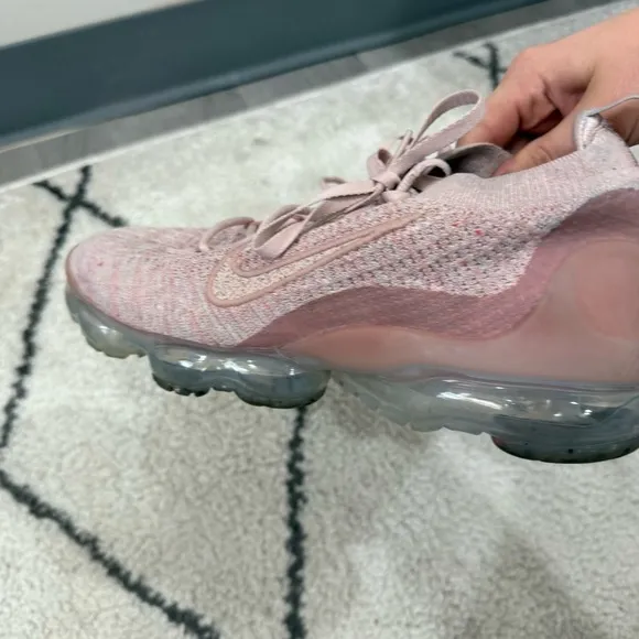 Nike Sneakers Vapormax Flyknit in Pink Oxford