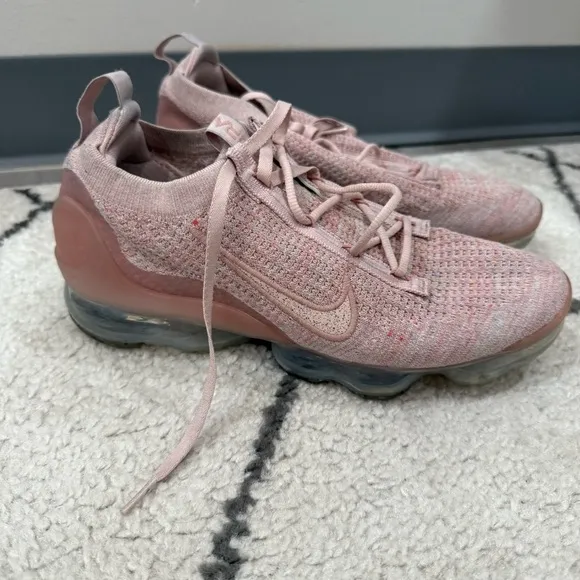 Nike Sneakers Vapormax Flyknit in Pink Oxford