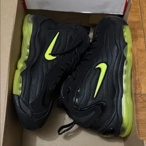 Nike Uptempo Max