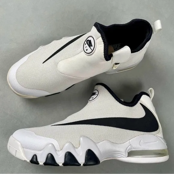 Nike White and Black Air Max Slip-On Sneakers