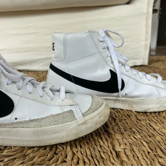 Nike White and Black Blazer Mid ‘77 Vintage High-Top Sneakers