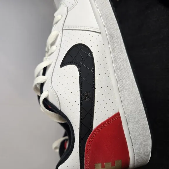 Nike White and Red Sneakers