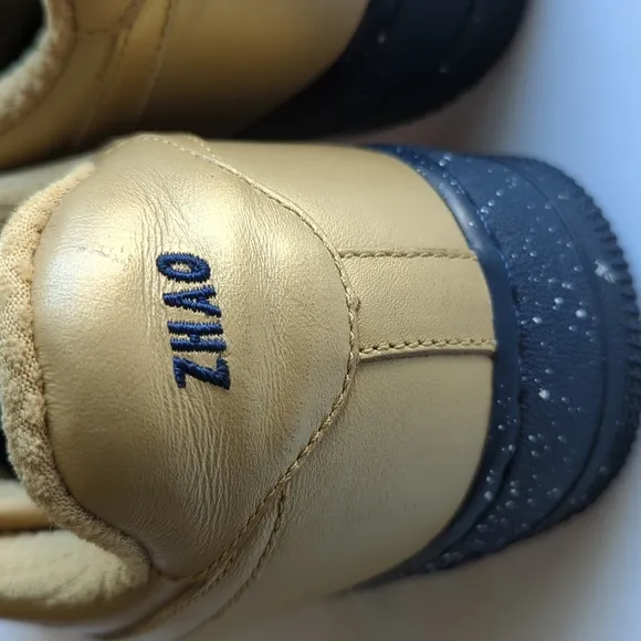 NikeiD Custom Designed  Gold and Black Sneakers 2015 Size 8.5