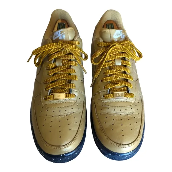 NikeiD Custom Designed  Gold and Black Sneakers 2015 Size 8.5