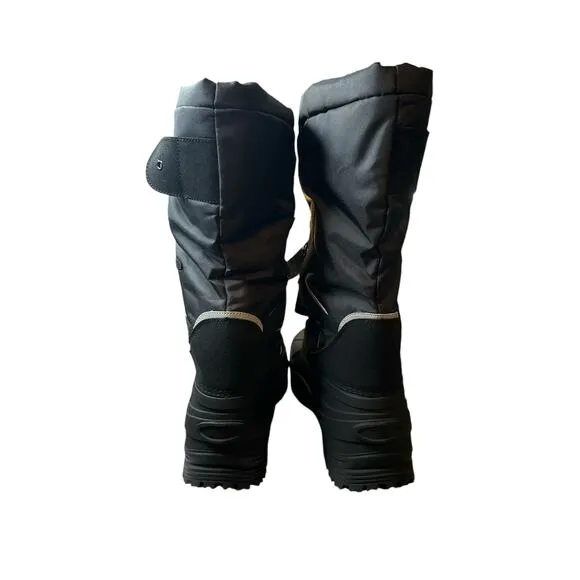 Notice v8 snow boots NIB