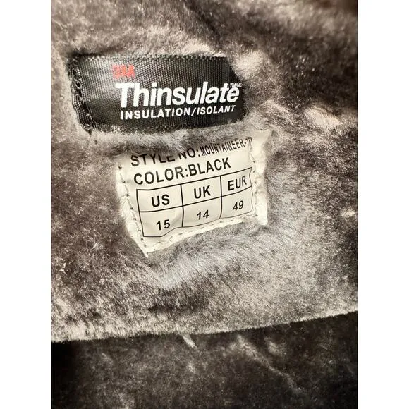 Notice v8 snow boots NIB