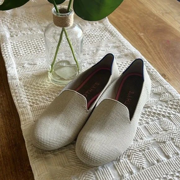 NWOB Rothy’s linen double stitch loafers size 8.5* retired*