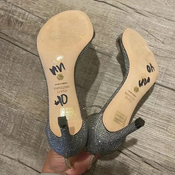 NWOB!! Stuart Weitzman - Nunakedstraight Strap Sandal Mid Heel Sandals - 4.5B