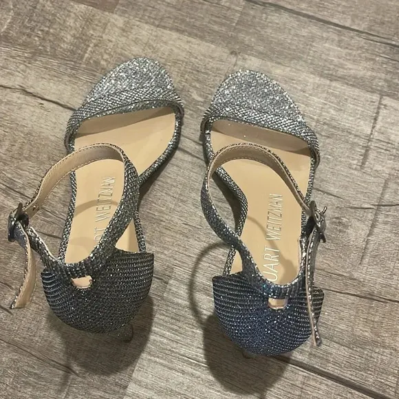 NWOB!! Stuart Weitzman - Nunakedstraight Strap Sandal Mid Heel Sandals - 4.5B
