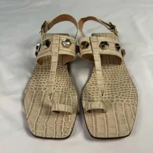 NWOB Vince Camuto Size 8 White Reptile Dailette Thong Sandal Studded Ankle Strap