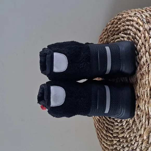 NWOT Hunter Youth Sherpa Upper Winter Boots Fleece Lining/Black Rubber Sz. B3/G4