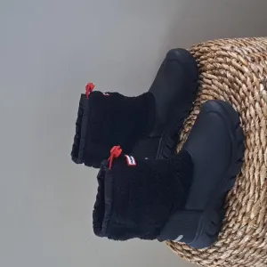 NWOT Hunter Youth Sherpa Upper Winter Boots Fleece Lining/Black Rubber Sz. B3/G4