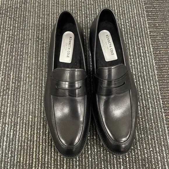 NWOT Kenneth Cole New York Men’s Brock Slip On Penny Loafer