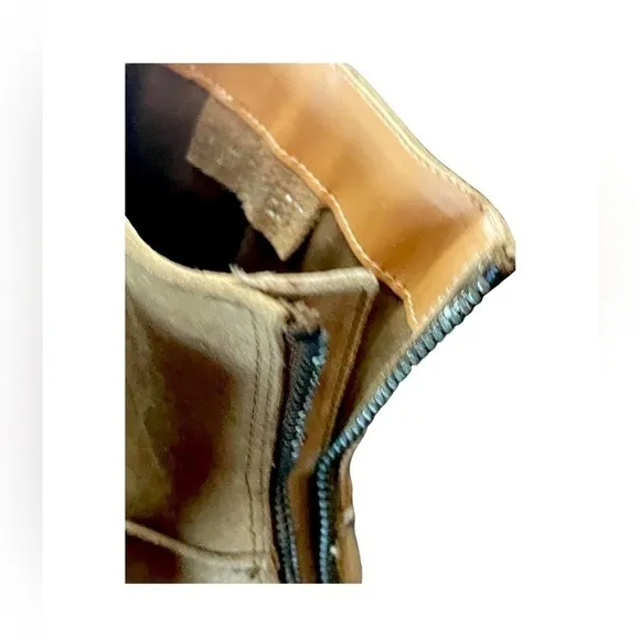 𝅺NWOT Nine West Tan Suede  Platform Ankle Boots Size 8.5.