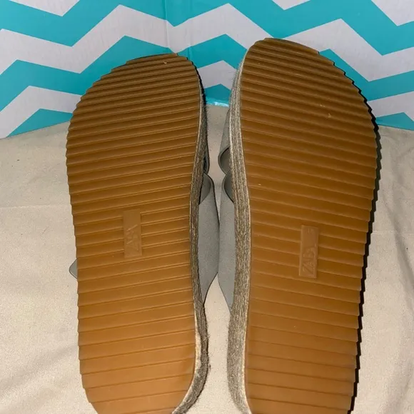 NWOT Zara Suede Criss Cross Strap Platform Espadrille Sandals