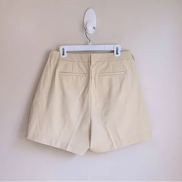 NWT 41 Hawthorn Becca High Rise Pleated Shorts Whitecap Gray Size 12