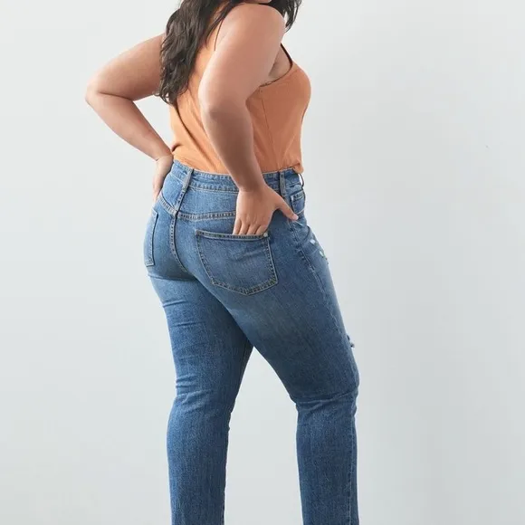 NWT Anthropologie Pilcro Vintage Straight Blue Jeans size 31