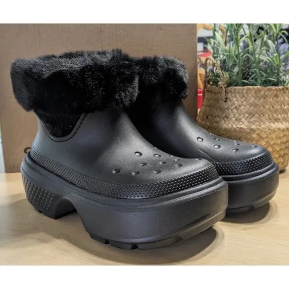 NWT CROCS Stomp Black Faux Fur Lined Boots Women's Size 8 UK Size 6