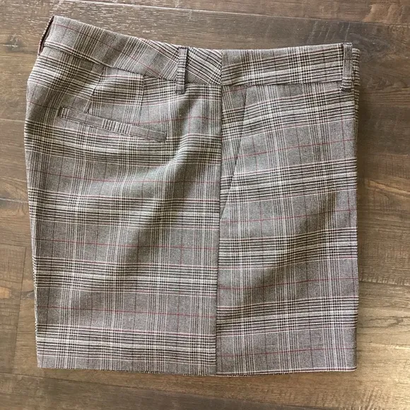 NWT Express Editor high rise plaid shorts