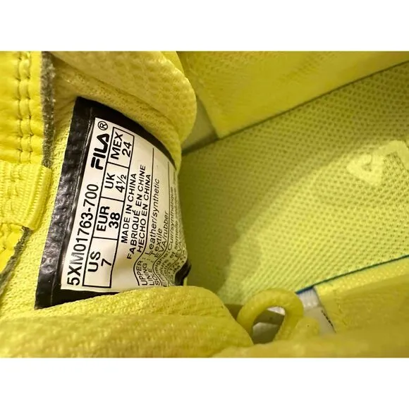 NWT Fila Disruptor II Wedge Sneakers Womens Size 7 Neon LowTop LaceUp