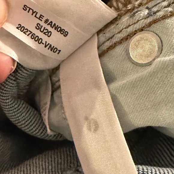 NWT J. Crew Demi-Boot Crop Jean in Indigo Jones Wash