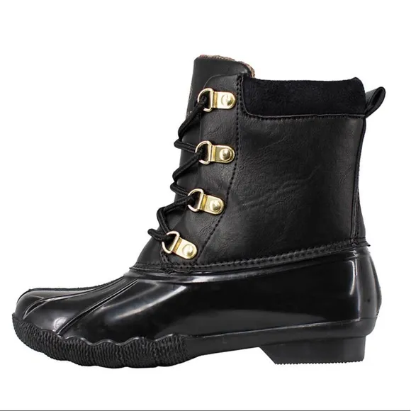 NWT | SIZE 4 YOUTH | Adrienne Vittadini Youth Girls Gavin Duck Boots Black