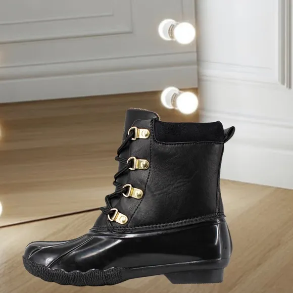 NWT | SIZE 4 YOUTH | Adrienne Vittadini Youth Girls Gavin Duck Boots Black
