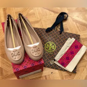 NWT Tory Burch Minnie Travel Flats in Goan Sand