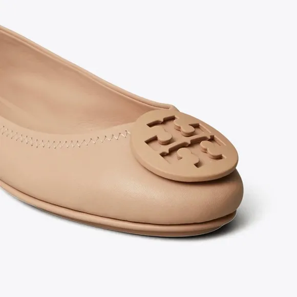 NWT Tory Burch Minnie Travel Flats in Goan Sand