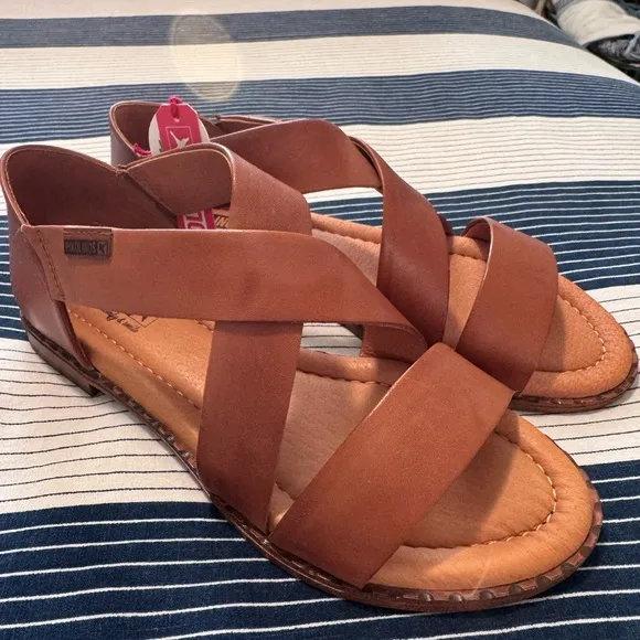 NWT🎉Women's Pikolinos Algar Cross Strap Brandy Leather Sandals Size 39