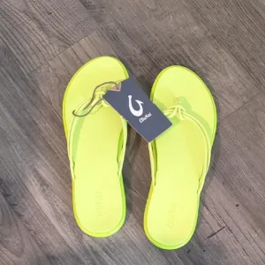 OluKai Yellow Sandals Vibrant Comfort