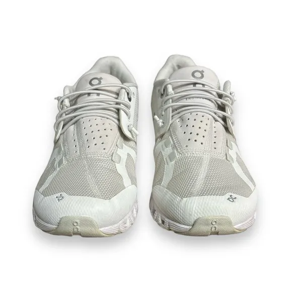 ON Women’s Cloud 5 Low Top Sneakers