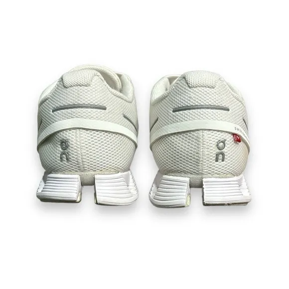 ON Women’s Cloud 5 Low Top Sneakers
