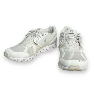 ON Women’s Cloud 5 Low Top Sneakers