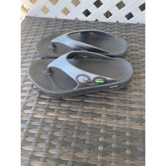 Oofos Sandals womens size 7