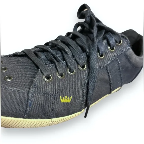 OSKLEN Men Monochrome Canvas Riva Sneakers