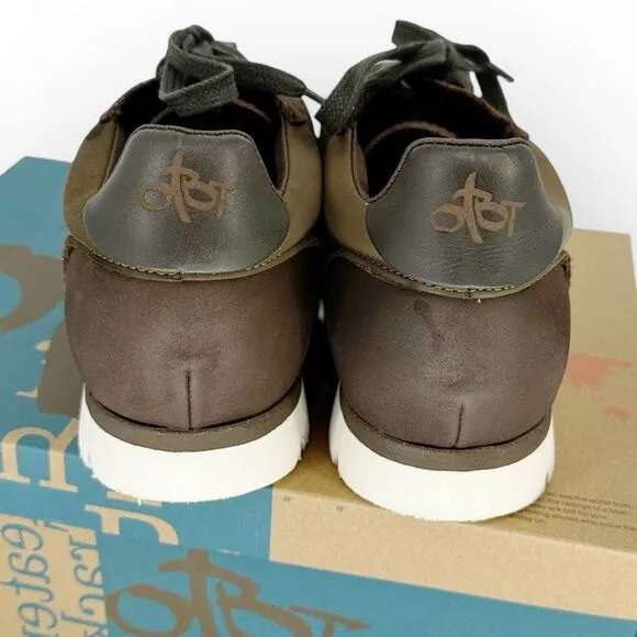 OTBT Men’s Leather Armada Sneakers in Coffee Bean NIB - size 10‎