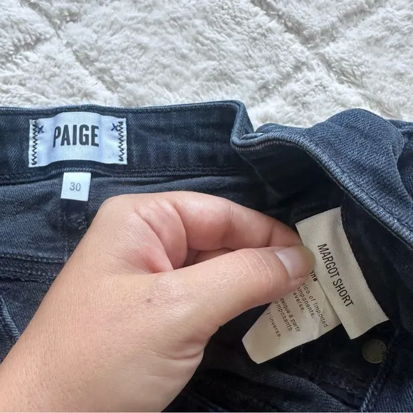 Paige | &quot;Davina&quot; Margot Shorts High Rise Distressed Denim Shorts | Size 30