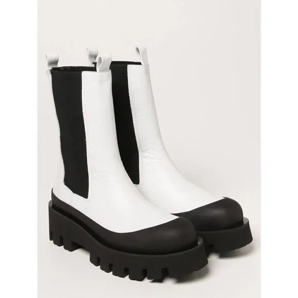 Paloma Barcelò Charlotta ankle boots in nappa leather