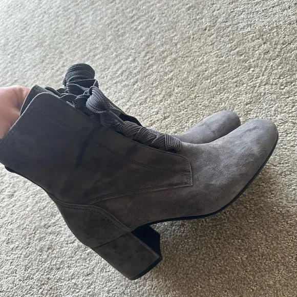 Paul Green Tracy Gray Suede Victorian Style Lace Up Boots