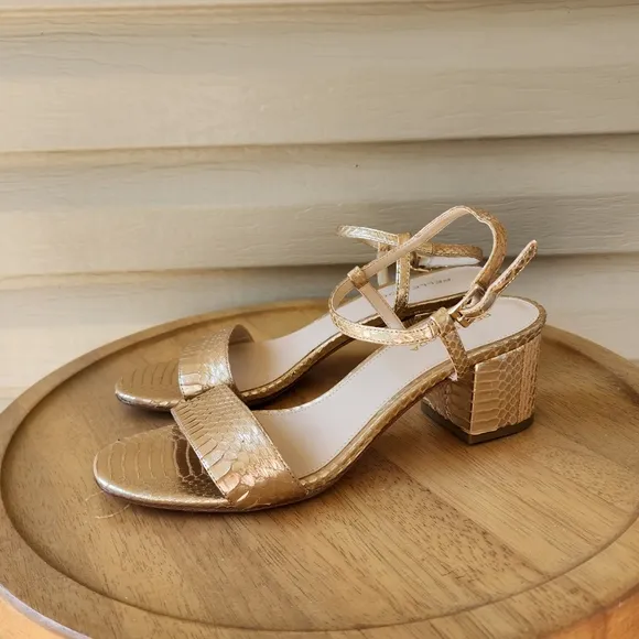 Pelle Moda sandals size 8.5
