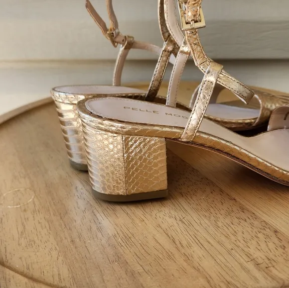 Pelle Moda sandals size 8.5