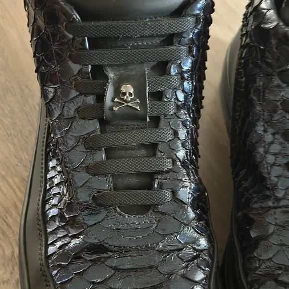 Philipp Plein Black Textured Sneakers with Skull Emblem