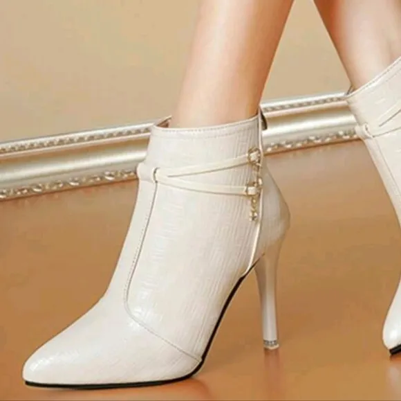 Pointy Toe Short Boots For Women,Fashionable High Heels Stiletto Heel Boots